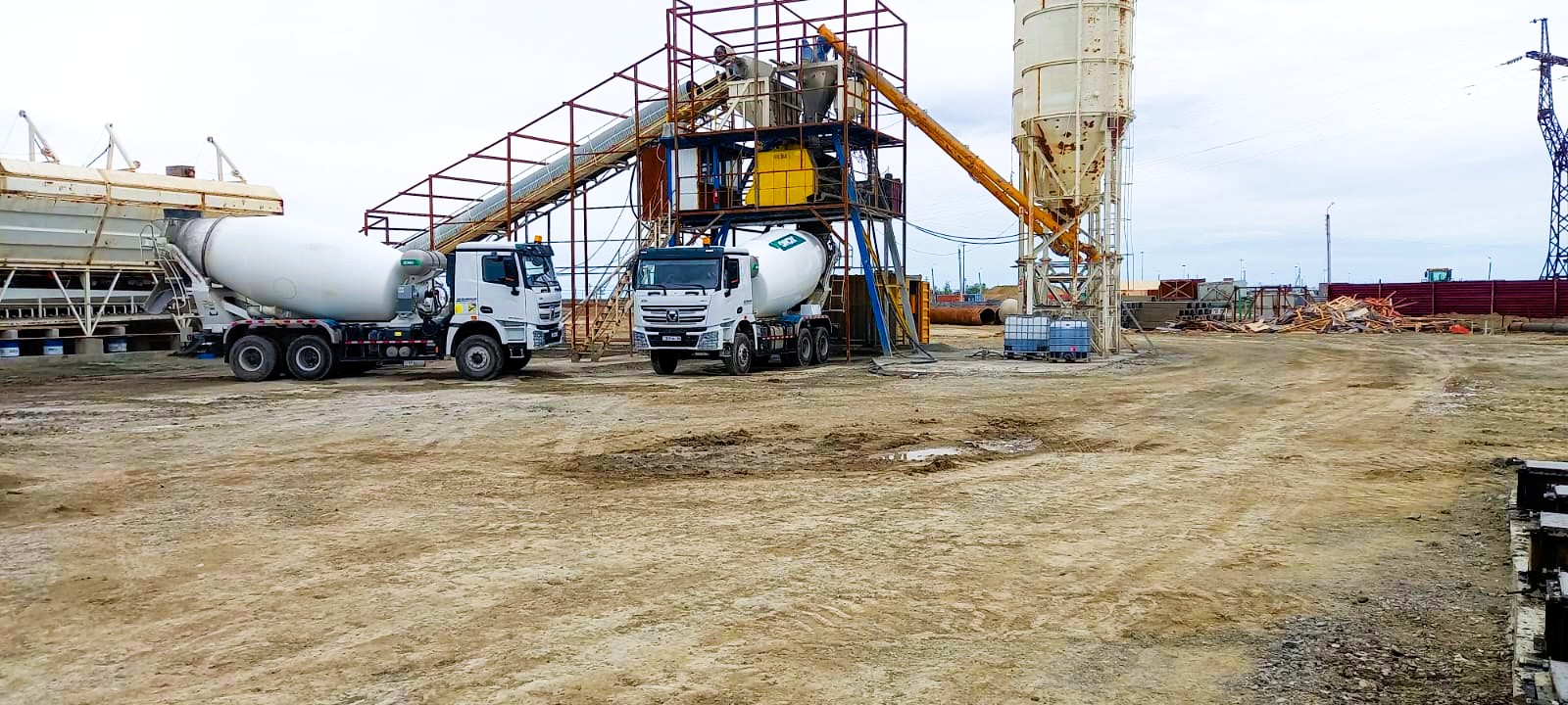 Парк автобетоносмесителей